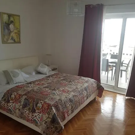 Apartment Duje *
