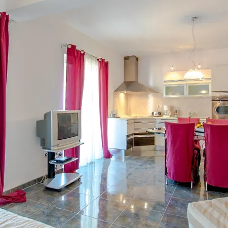 Duje Apartment Sumpetar
