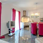 Duje Apartment Dugi Rat
