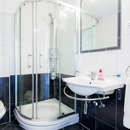 Duje Apartament